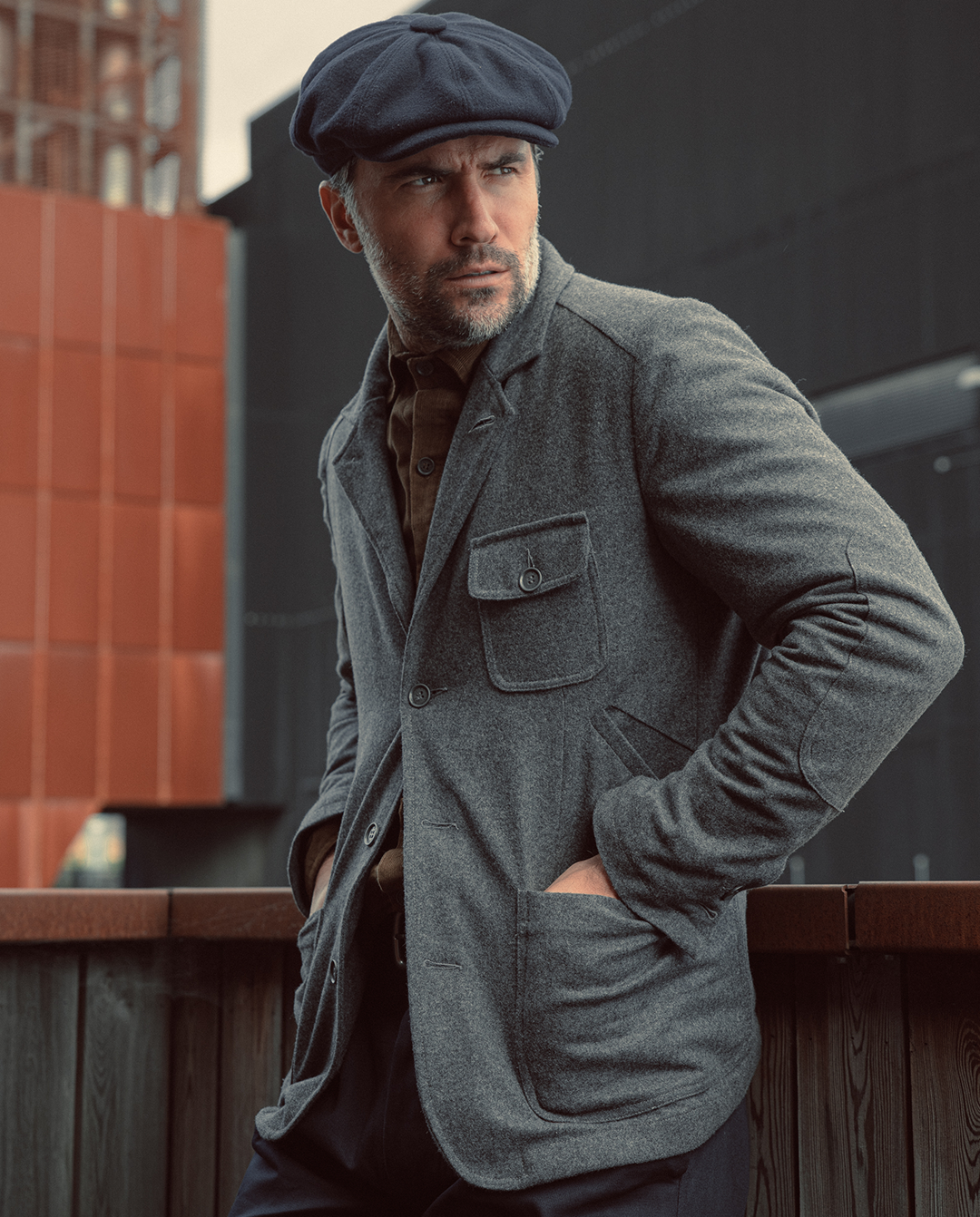 3 Ways to Match Cap Material and Colour to Coat, Suit, and Shoes