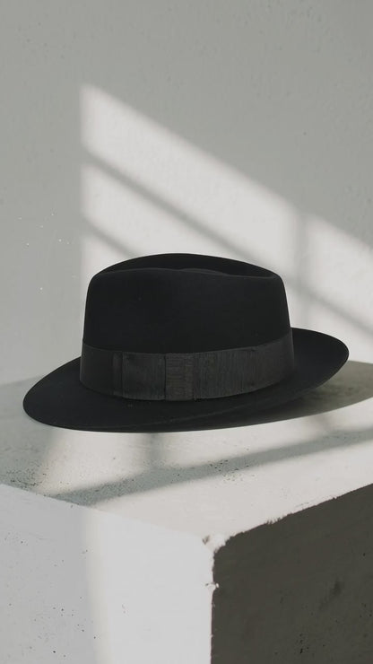 City Trilby in Fune Cashmere Felt